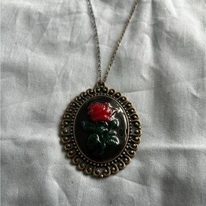 Cameo Rose Pendant Necklace